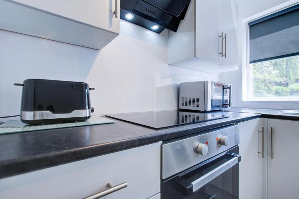 Spacious 2 Bedroom Londra