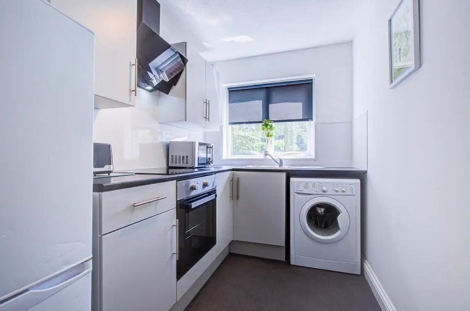 Spacious 2 Bedroom Appartamento Londra